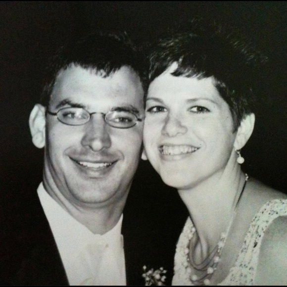 Meet your Posher, Jennifer - Picture 2 of 2